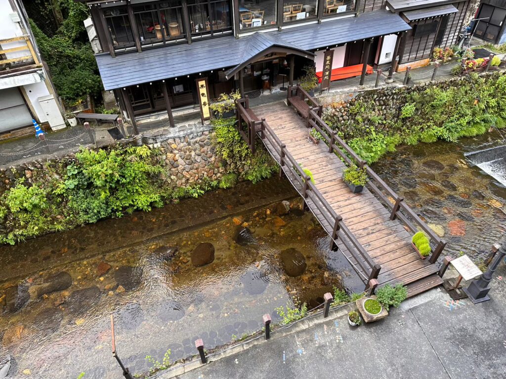 銀山温泉の街並み
古山閣からの景色